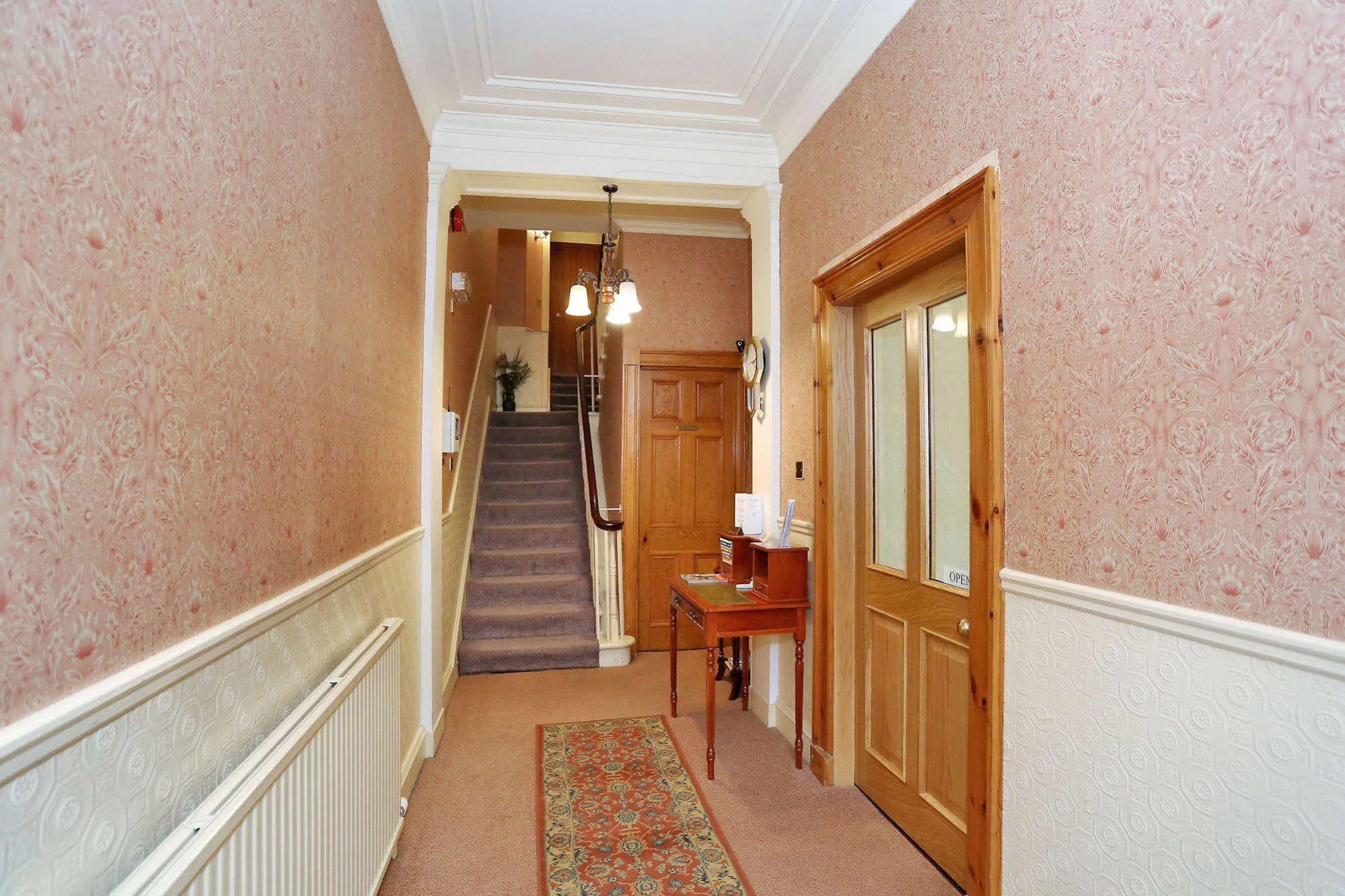 Butlers Guest House Aberdeen Zewnętrze zdjęcie